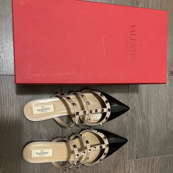 Valentino Garavani Rockstud Patent Leather Mules Flats Shoes - Picture 10 of 12